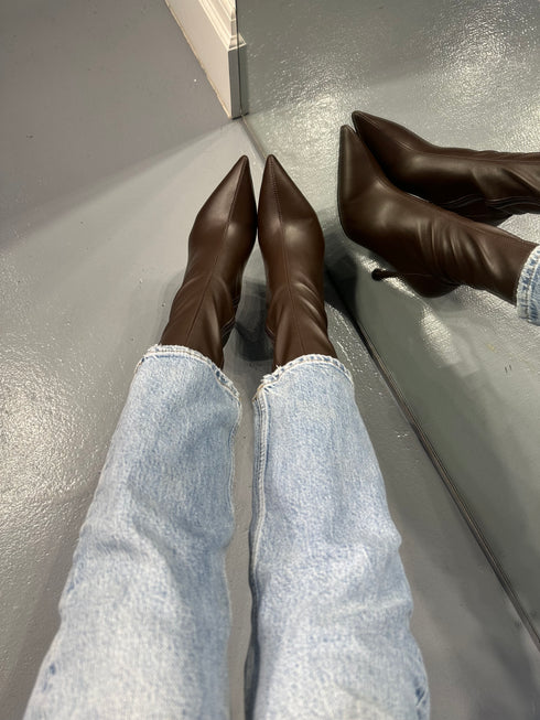 CAREY KAHVE STREÇ BOT 🖤