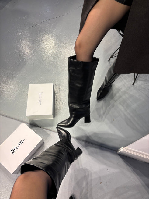 ASOS SİYAH GENİŞ BALDIR UYUMLU XL ÇİZME