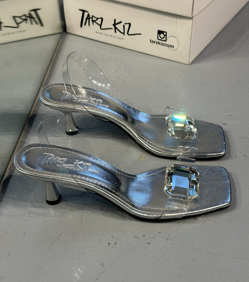 ALARA GÜMÜŞ TEK TAŞLI SANDALET