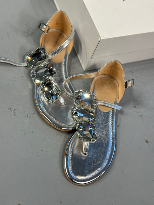 BALANCE GÜMÜŞ KRİSTAL TAŞLI SANDALET