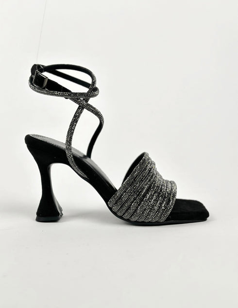 AREA SİYAH SANDALET