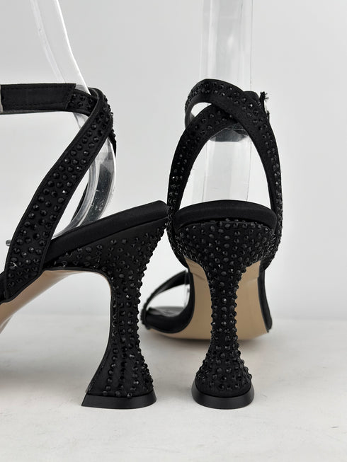 AJDA SİYAH TAŞLI SANDALET