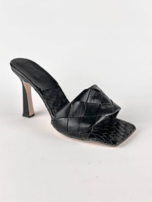 TEGA SİYAH ÖRGÜ TERLİK