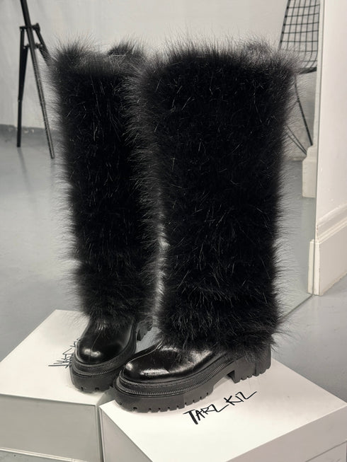 ULUDAĞ GENİŞ BALDIR UYUMLU SİYAH XL ÇİZME