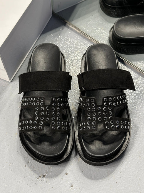 TOTEM Siyah Trok Taşlı Terlik