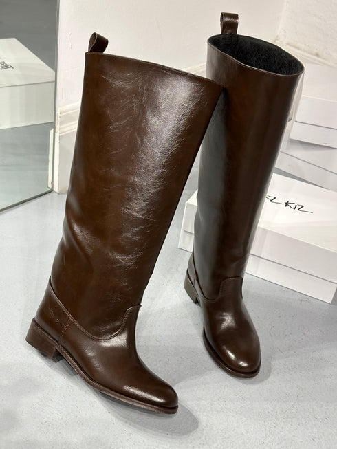 OVER GENİŞ BALDIR UYUMLU KAHVERENGİ XL ÇİZME