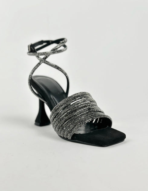 AREA SİYAH SANDALET