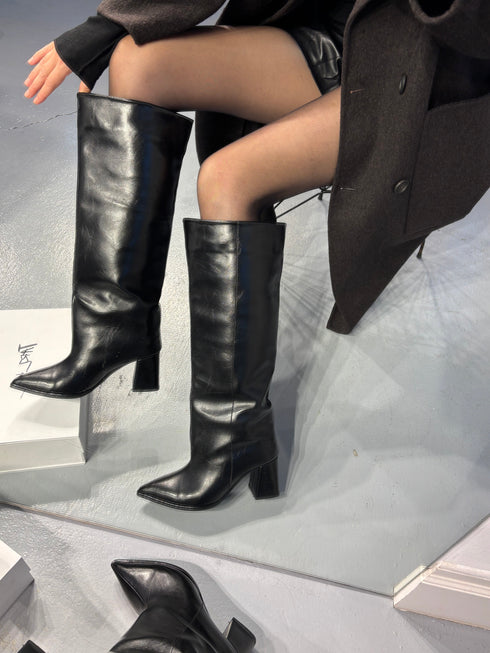 ASOS SİYAH GENİŞ BALDIR UYUMLU XL ÇİZME