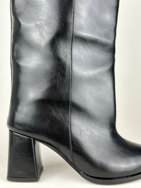 ASOS SİYAH GENİŞ BALDIR UYUMLU XL ÇİZME