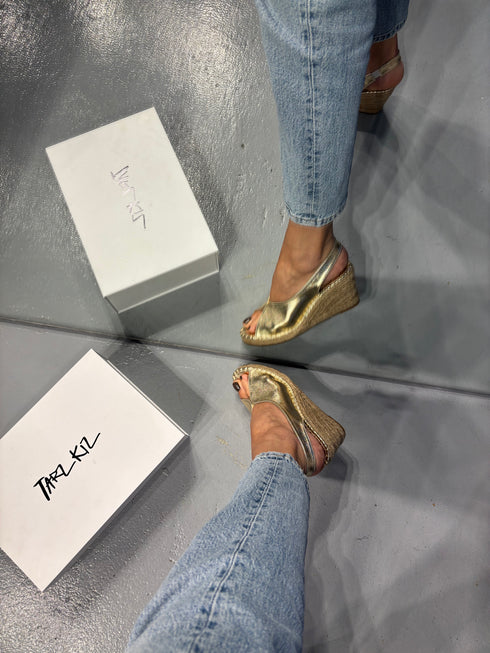 CAPRI GOLD HASIR DOLGU TOPUK SANDALET