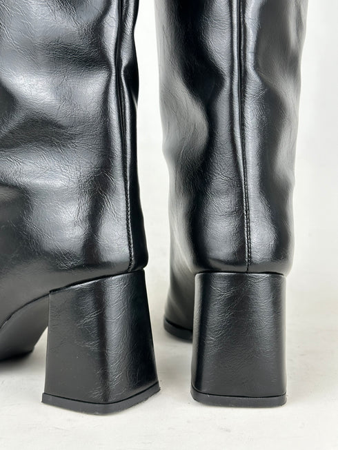 ASOS SİYAH GENİŞ BALDIR UYUMLU XL ÇİZME