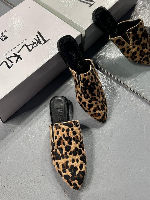 1143 LEOPAR DESENLİ TERLİK