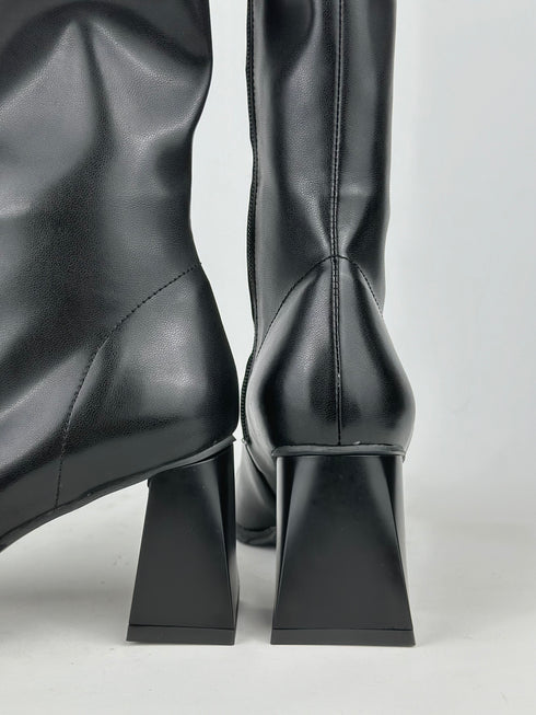 SERA SİYAH STREÇ BOT 🖤