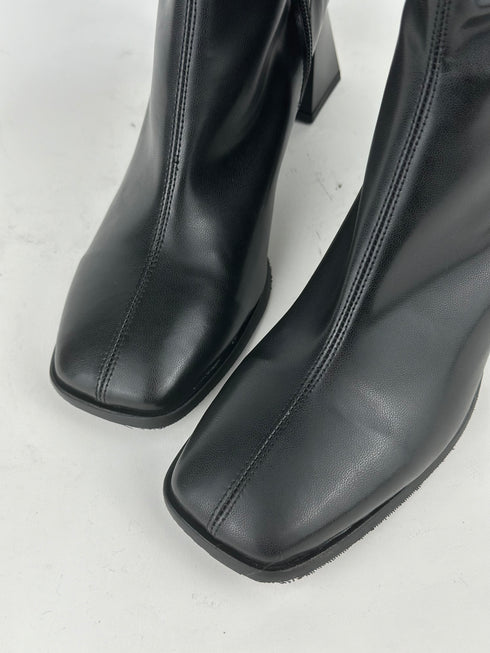 SERA SİYAH STREÇ BOT 🖤