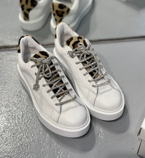 AFRO BEYAZ LEOPAR ORJİNAL DERİ SPOR AYAKKABI