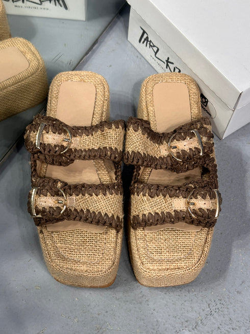 1049 HASIR DOLGU TOPUK SANDALETT