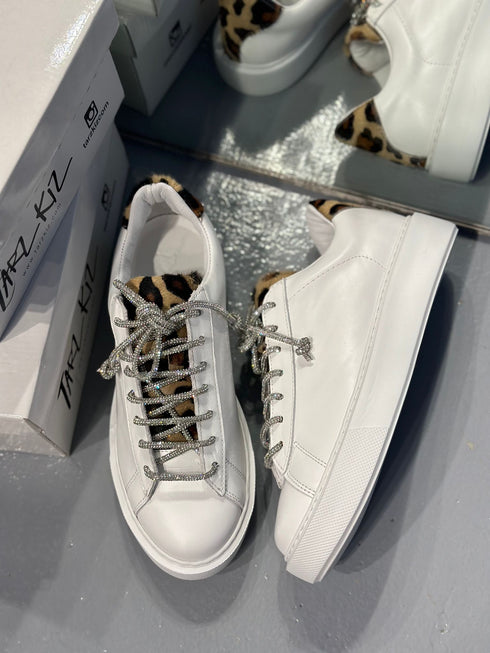 AFRO BEYAZ LEOPAR ORJİNAL DERİ SPOR AYAKKABI