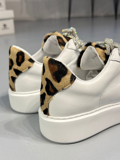 AFRO BEYAZ LEOPAR ORJİNAL DERİ SPOR AYAKKABI