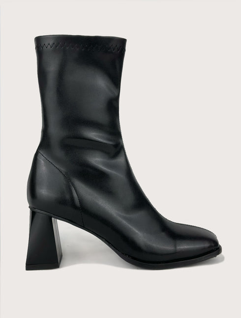 SERA SİYAH STREÇ BOT 🖤