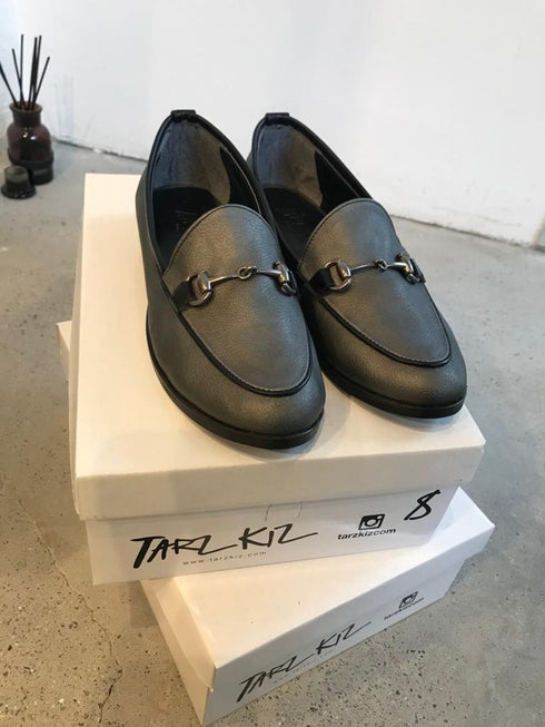 7072 GRİ TOKALI DÜZ AYAKKABI