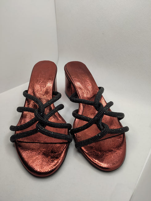 7452 İÇİ KIRMIZI TAŞLI TERLİK