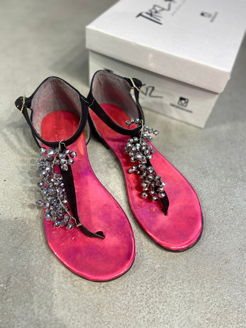 7517 SİYAH GÜMÜŞ TAŞLI SANDALET