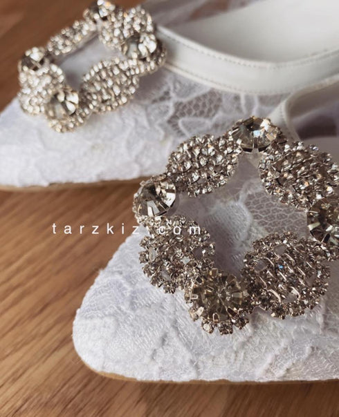 AMBER BEYAZ DANTEL BROŞ TAŞLI DÜZ AYAKKABI