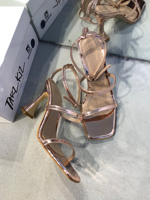 TUVANA BRONZ TOPUKLU SANDALET