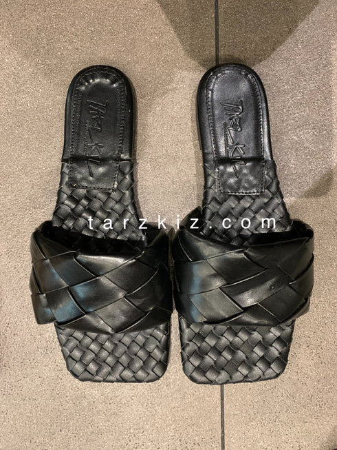 ROSIE SİYAH DÜZ TERLİK