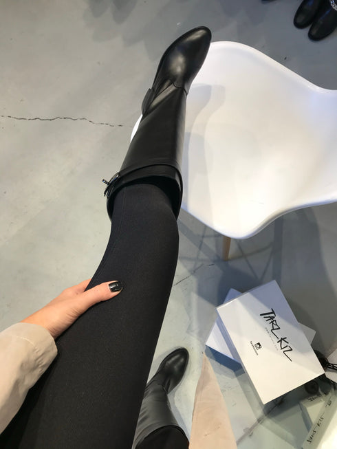 Helen Siyah Binici Çizme