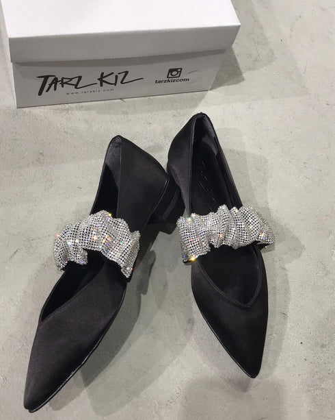 GALIA SİYAH SATEN KRİSTAL TAŞLI DÜZ AYAKKABI