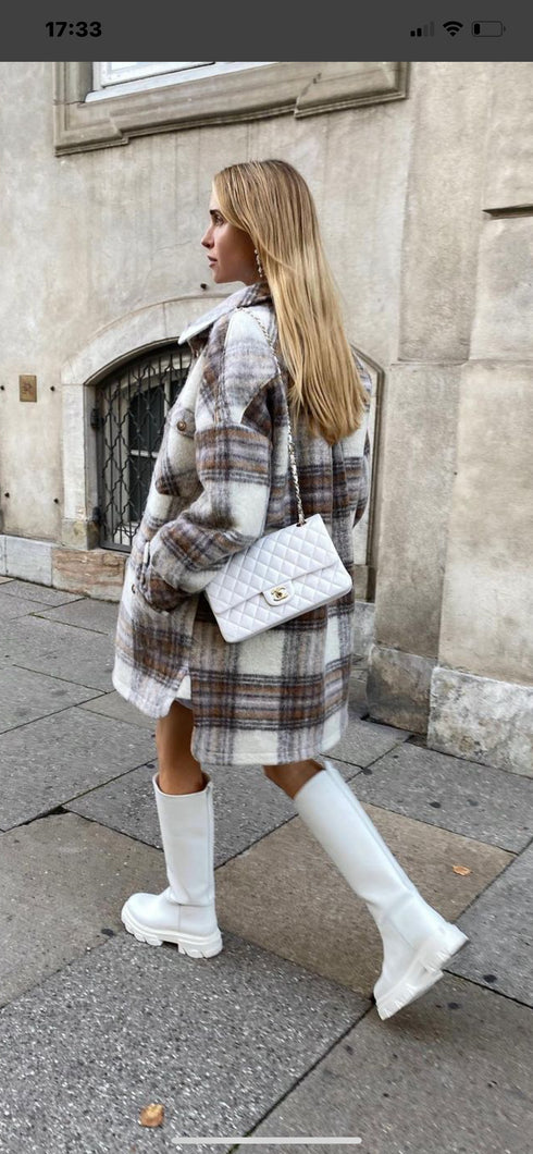 GIA BEYAZ SUNİ DERİ ÇİZME