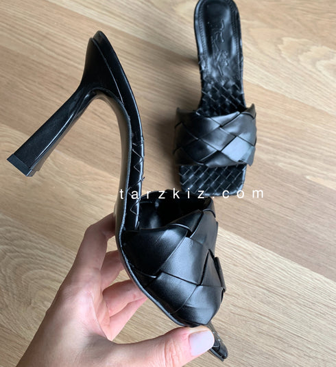 TEGA SİYAH ÖRGÜ TERLİK