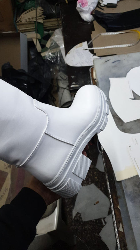 GIA BEYAZ SUNİ DERİ ÇİZME