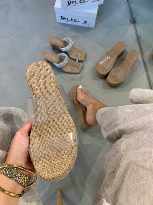 BİTEZ HASIR DOLGU TOPUK ÇİFT BANTLI TERLİK