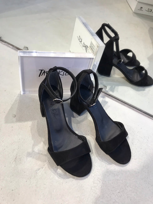 TALU SİYAH SÜET SANDALET