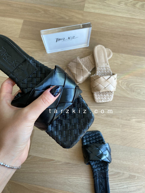 ROSIE SİYAH DÜZ TERLİK