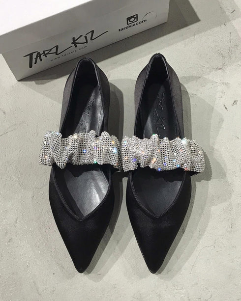 GALIA SİYAH SATEN KRİSTAL TAŞLI DÜZ AYAKKABI