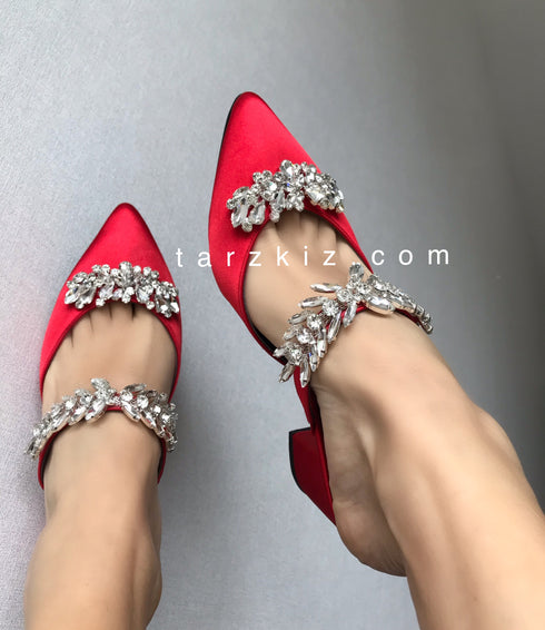 DIANA SATEN KRİSTAL TAŞLI TOPUKLU TERLİK