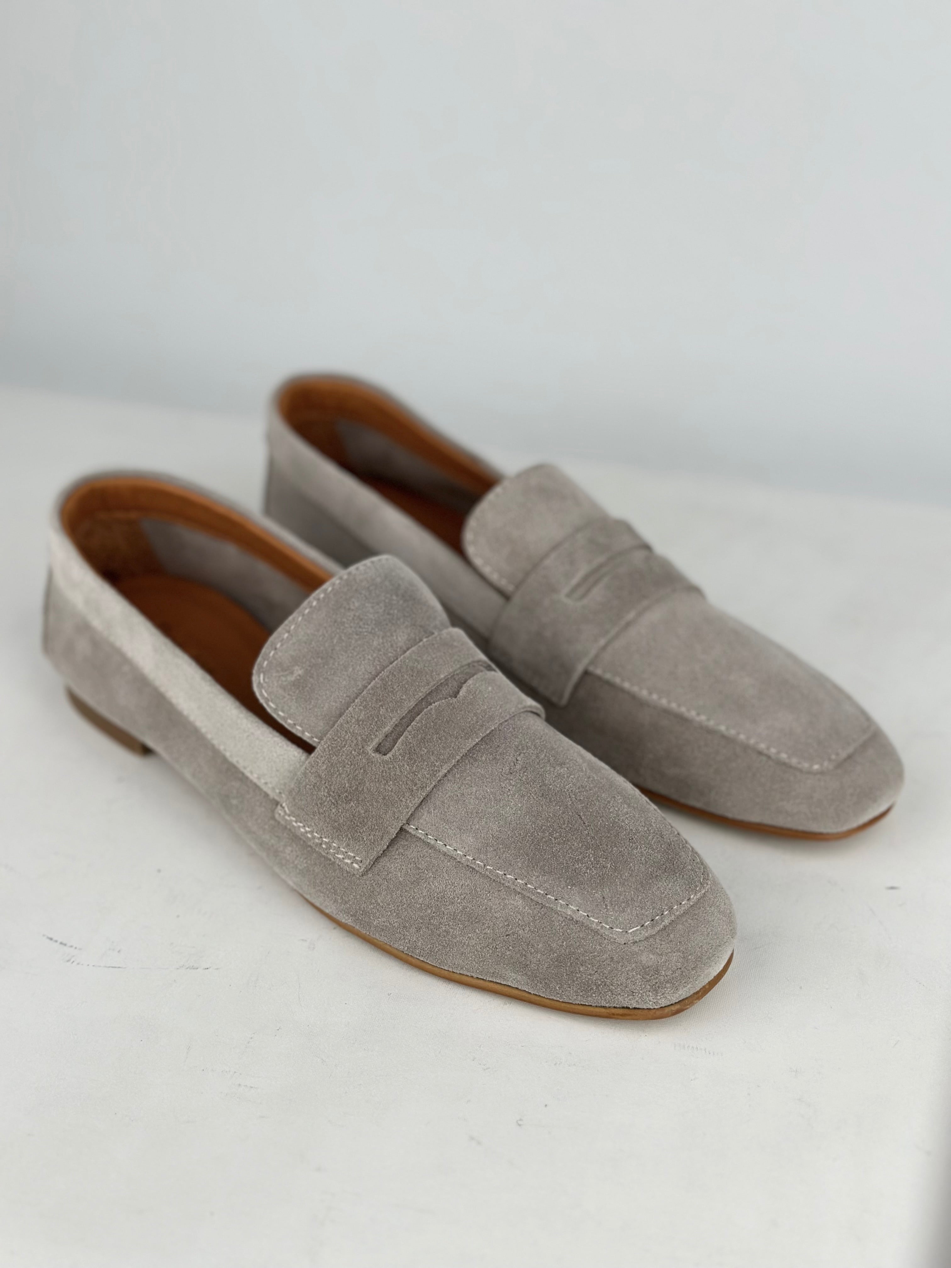 VERA KUM BEJİ HAKİKİ SÜET LOAFER