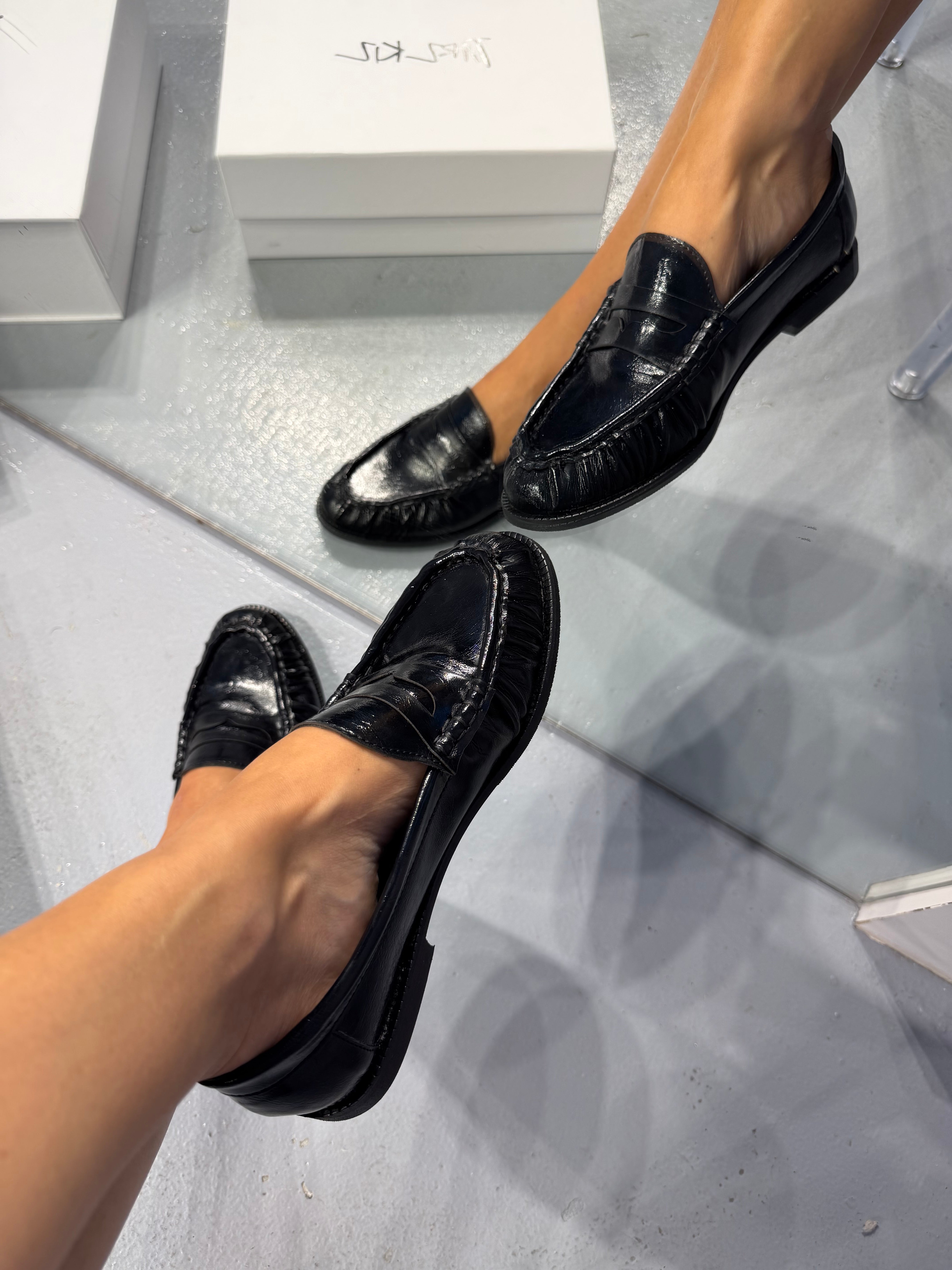 LAUREN SİYAH DERİ LOAFER