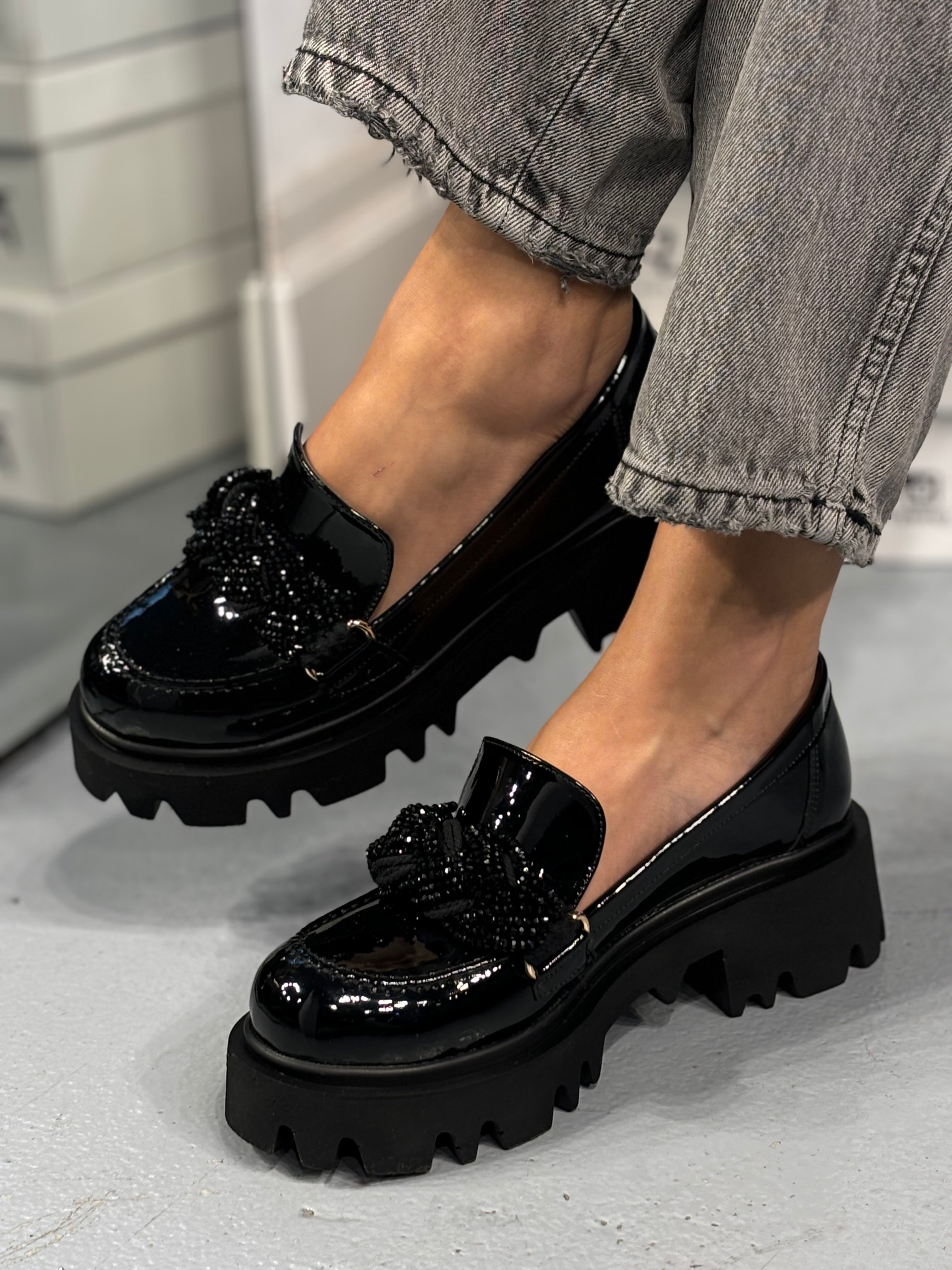 CASEI RUGAN BONCUK AKSESUARLI LOAFER 🖤