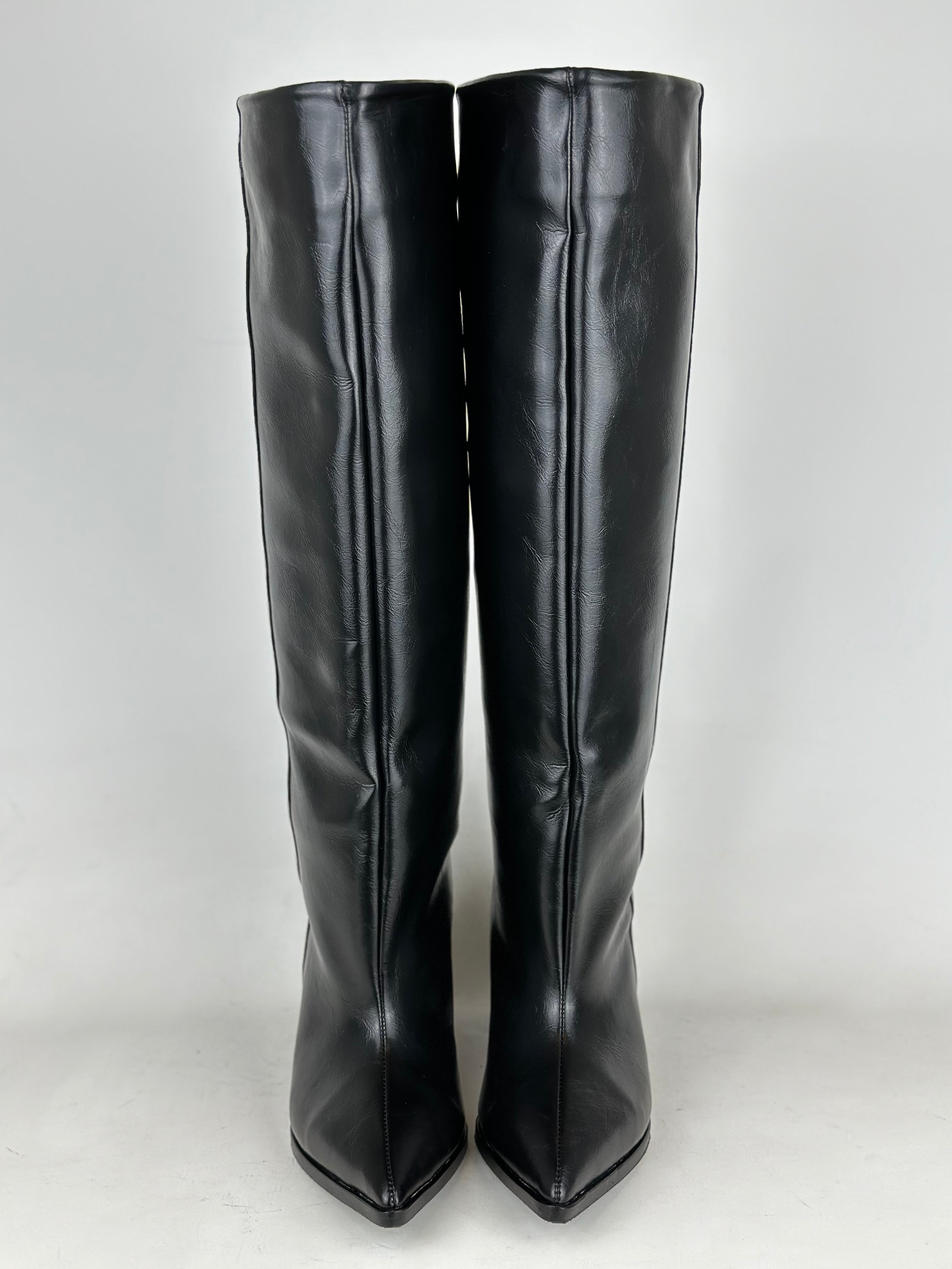 ASOS SİYAH GENİŞ BALDIR UYUMLU XL ÇİZME
