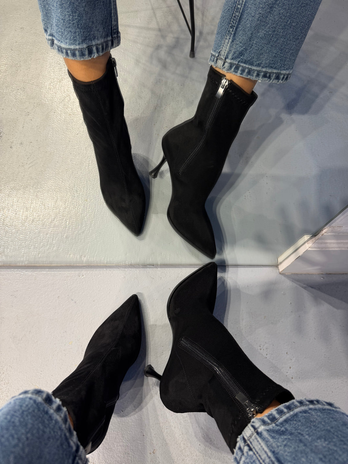 AXEL Siyah Süet Streç Fermuarlı Bootie