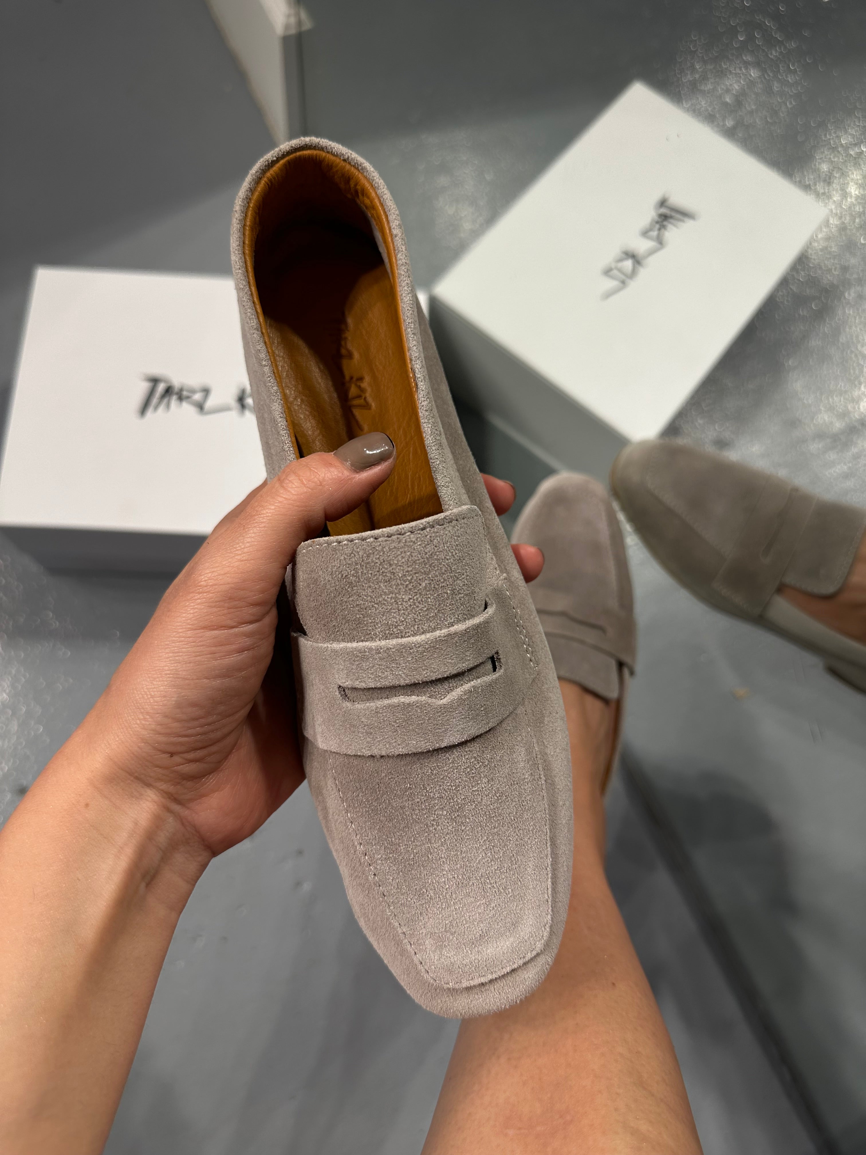 VERA KUM BEJİ HAKİKİ SÜET LOAFER