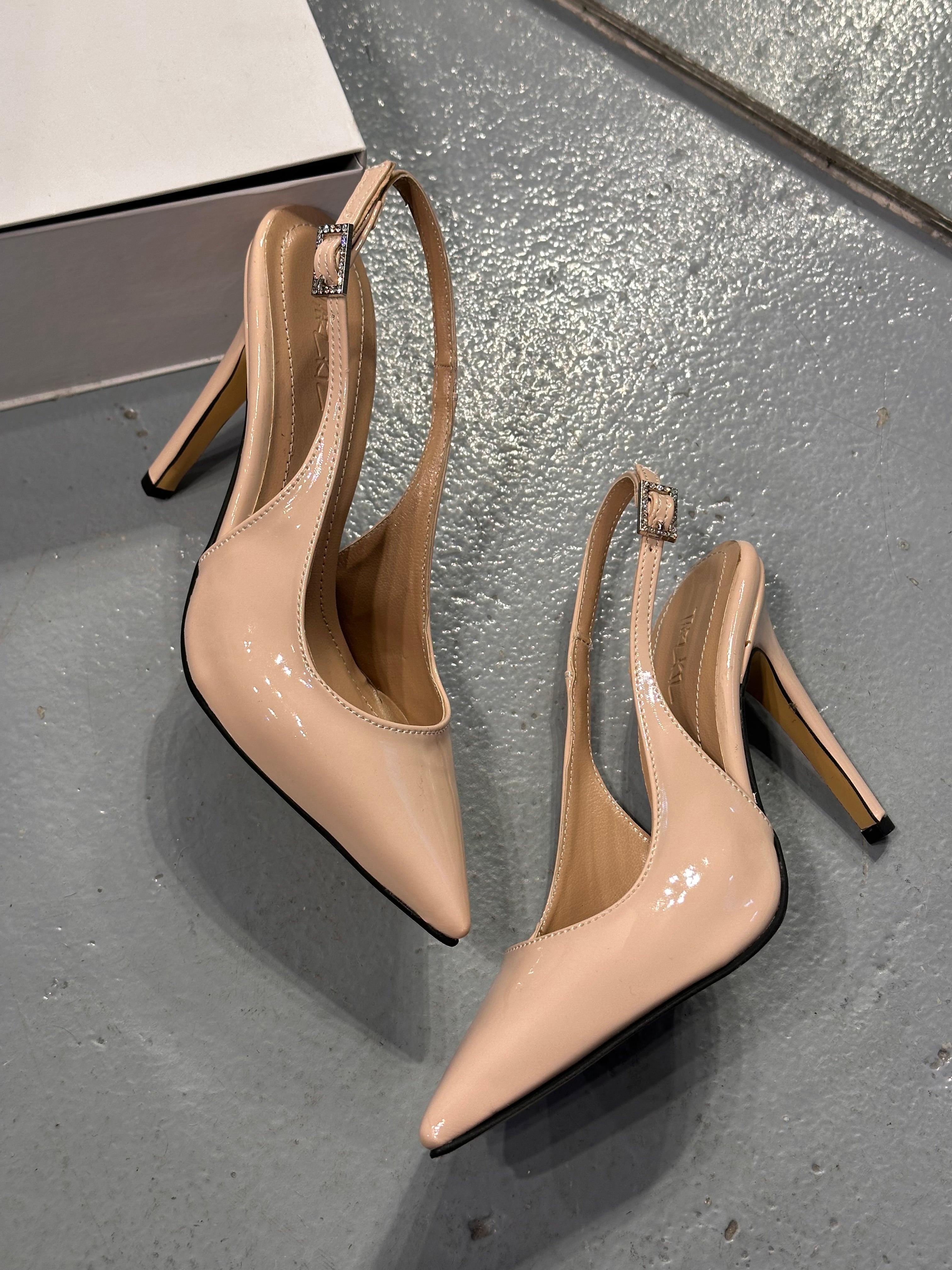 JOLIE Nude Rugan Broş Taşlı Stiletto