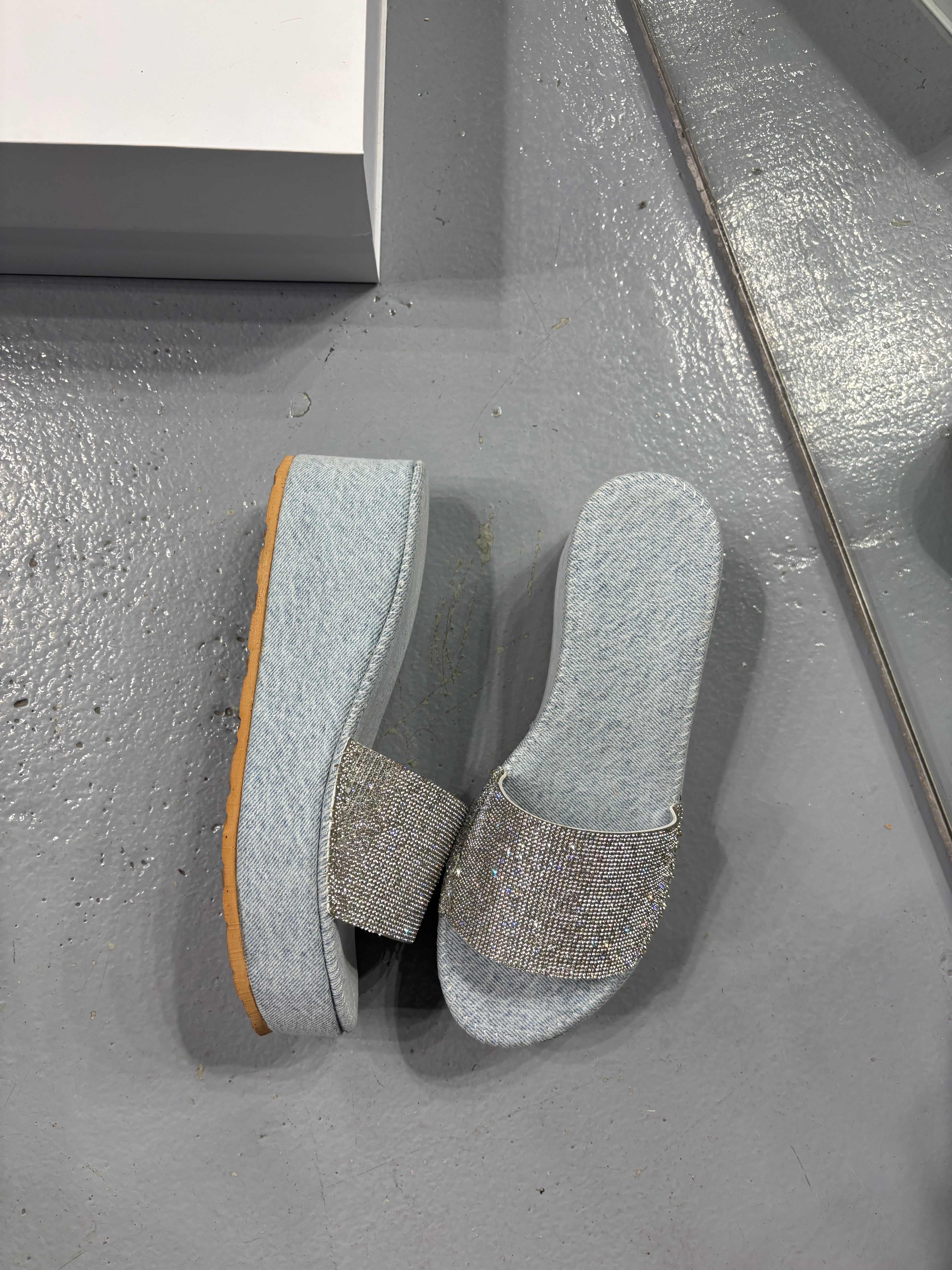 JEAN PLATFORM TAŞLI TERLİK