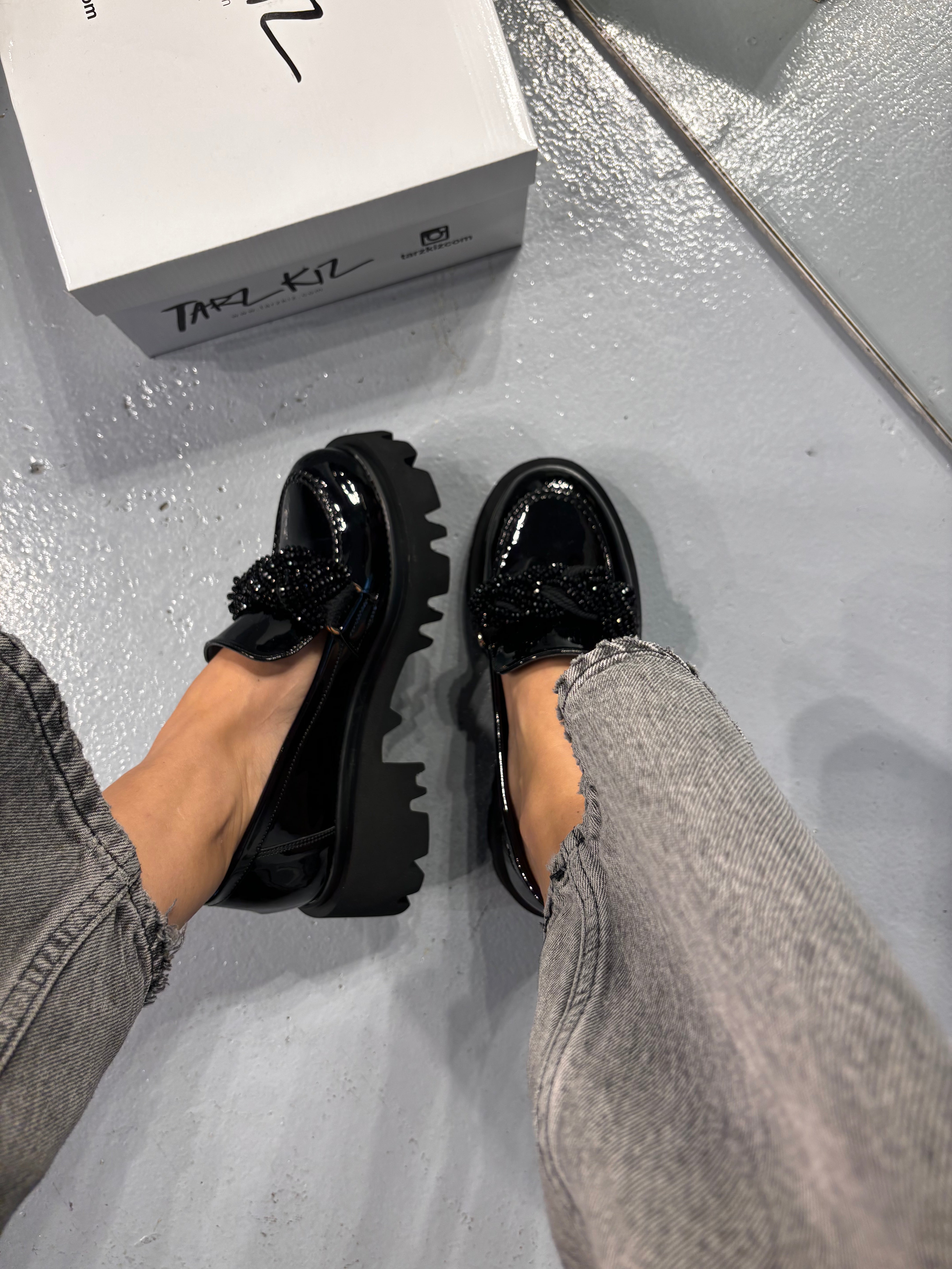 CASEI RUGAN BONCUK AKSESUARLI LOAFER 🖤