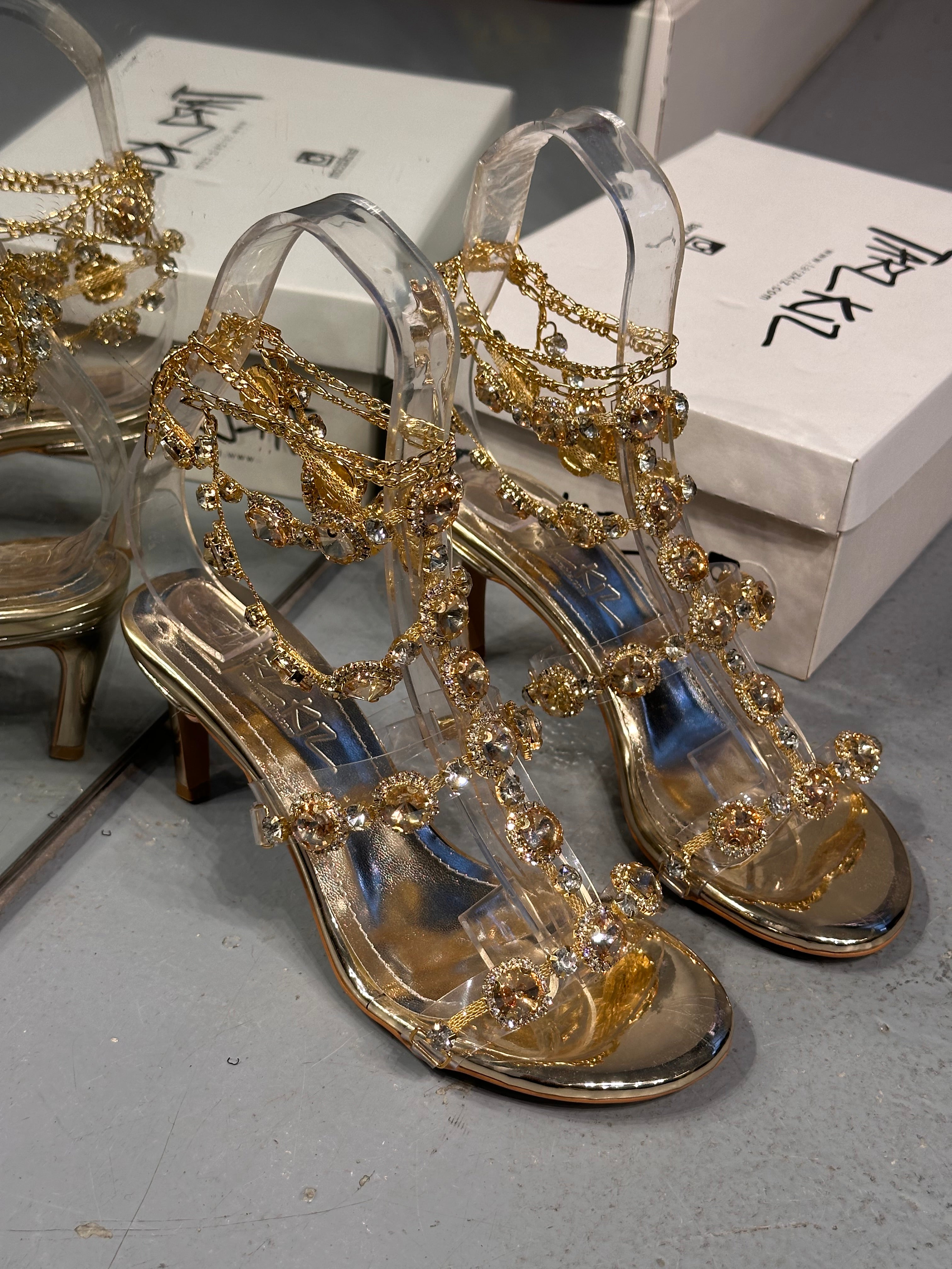 MARVIS Gold Taşlı Sandalet