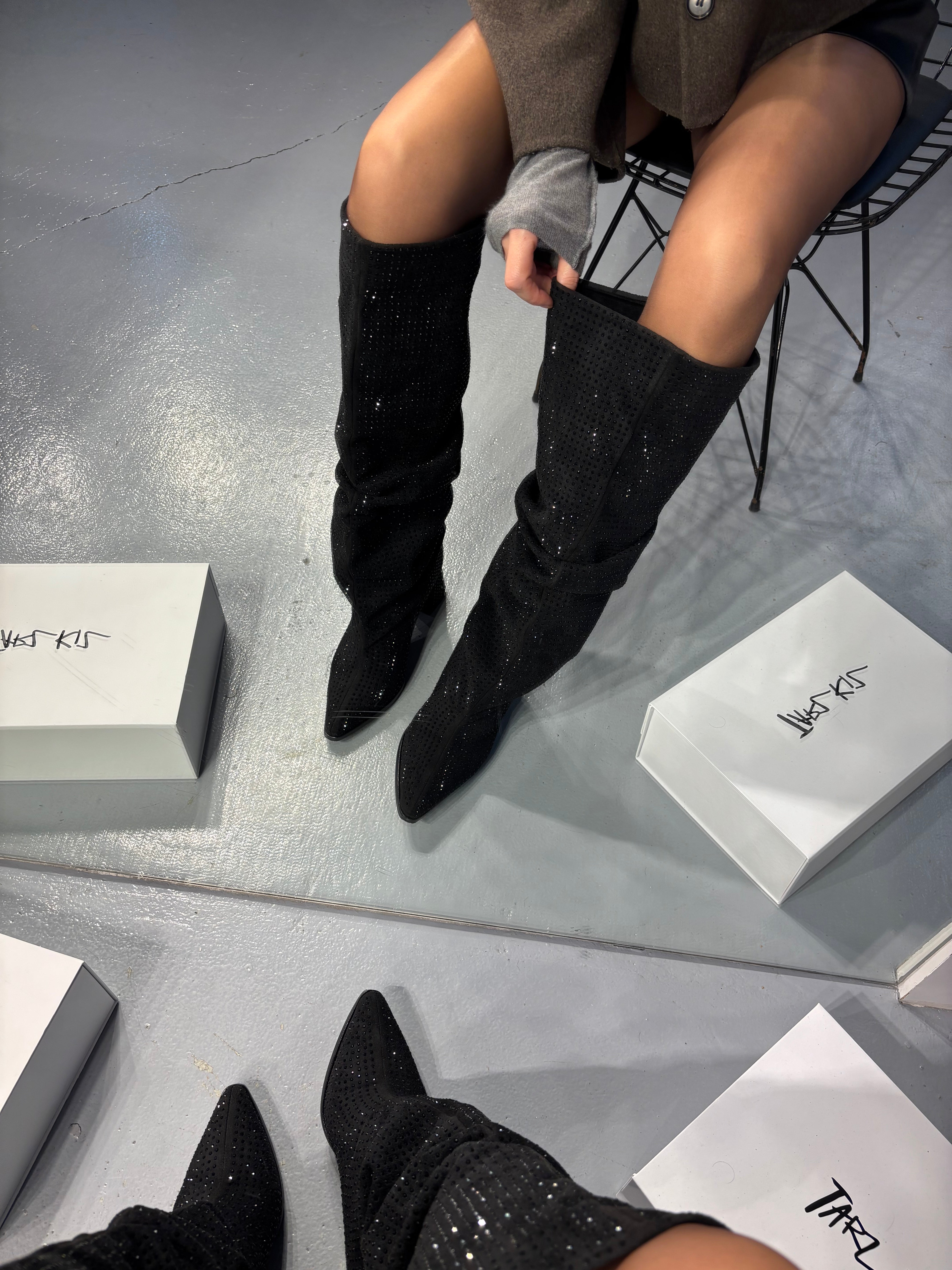 GLAM XL Kesimli Kalın Topuklu Çizme